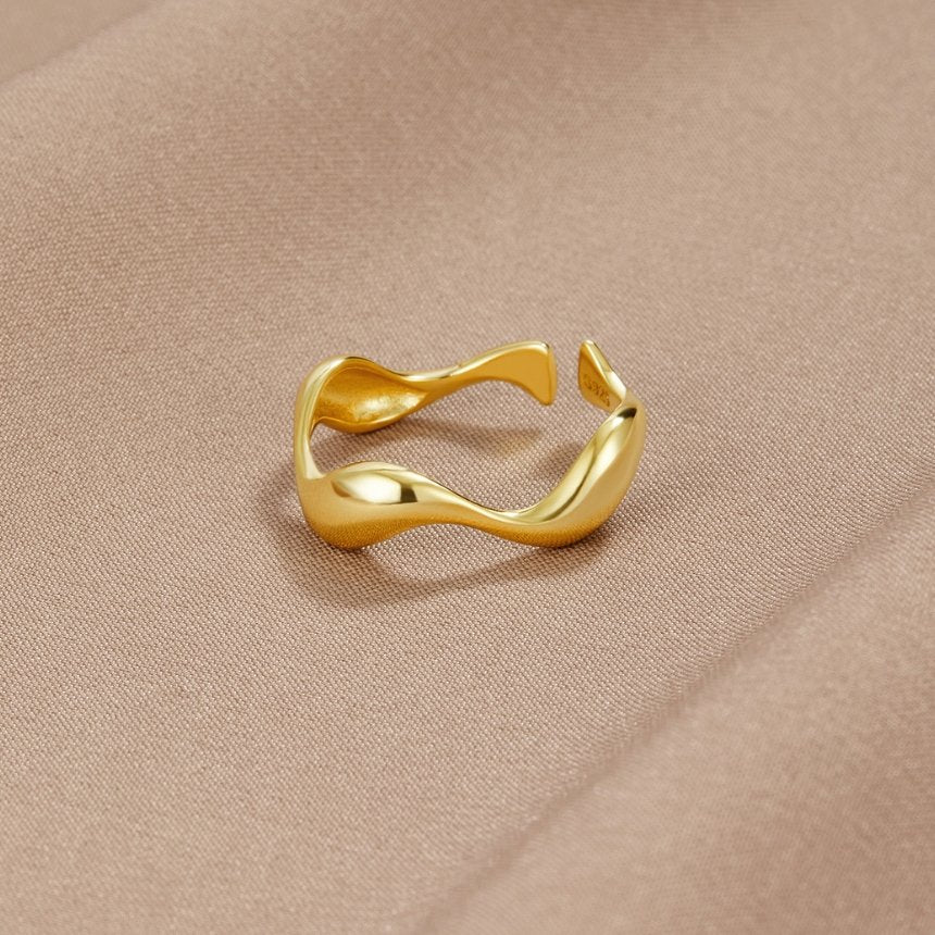 Anillo Ola de Oro 18K