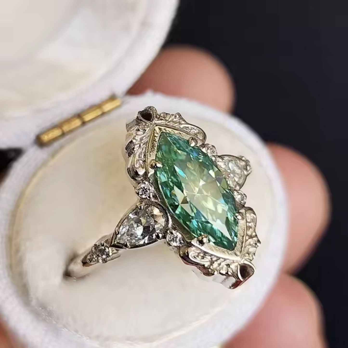 Anillo Esmeralda