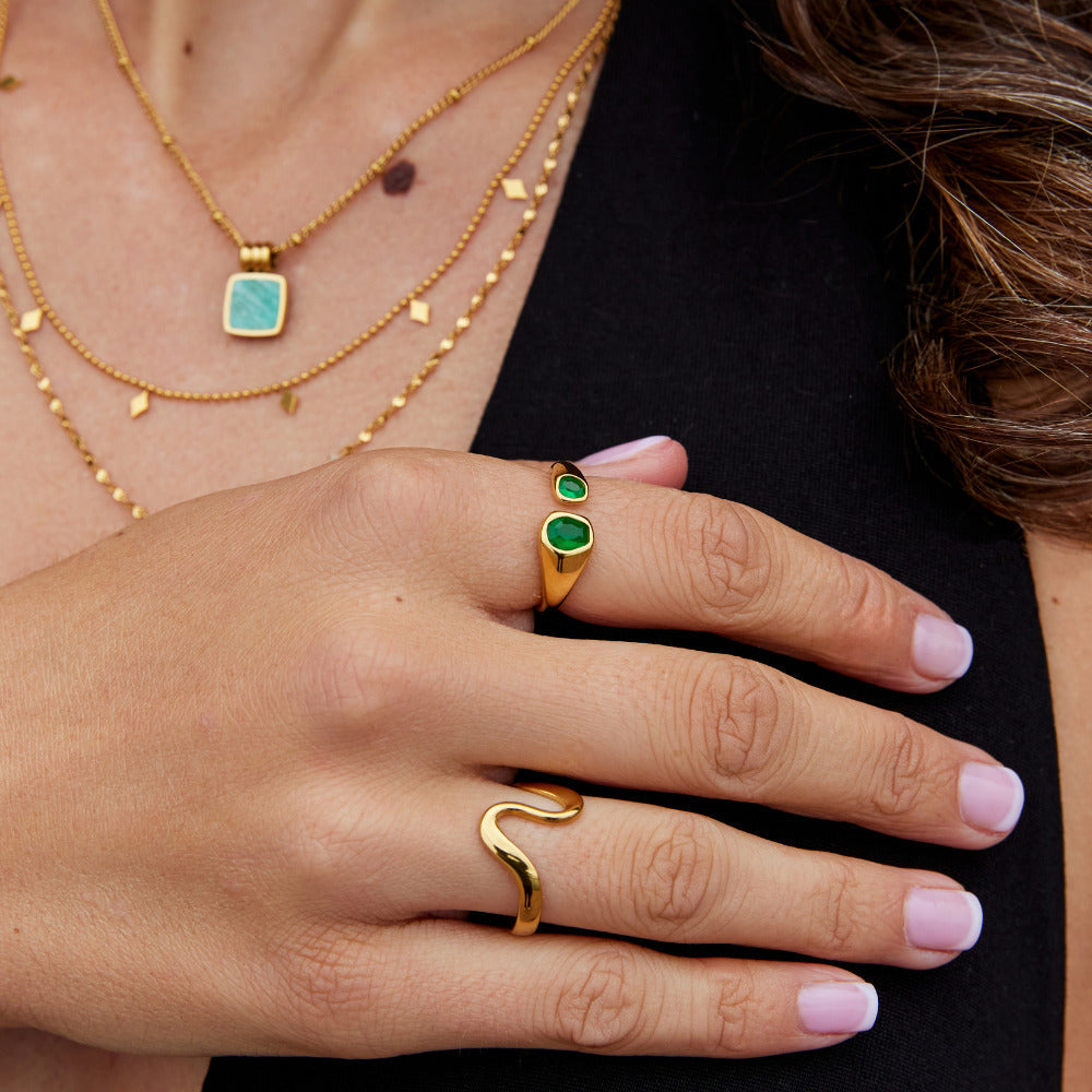 Anillo Vintage Verde Esmeralda Envuelto