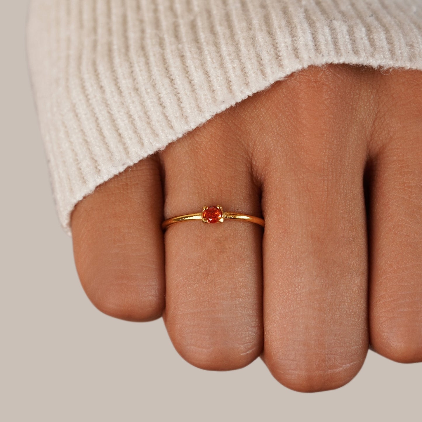 Anillos de Oro 18K con Piedra de Nacimiento