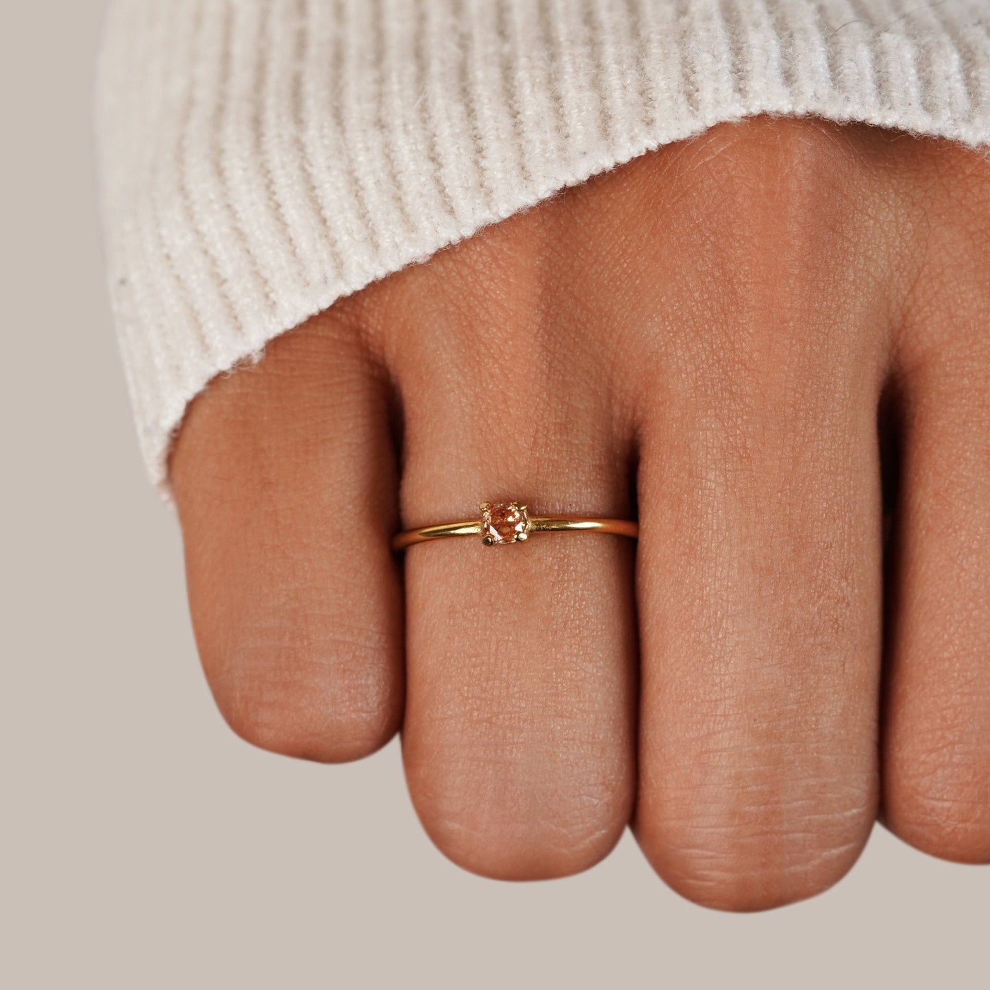 Anillos de Oro 18K con Piedra de Nacimiento