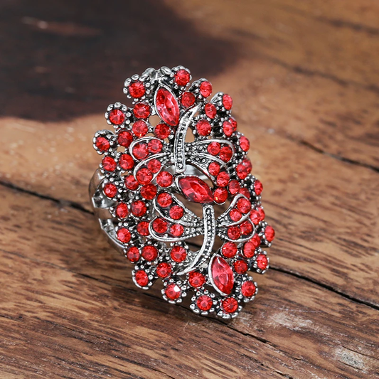 Anillo Elegante de Plata con Cristal Rojo